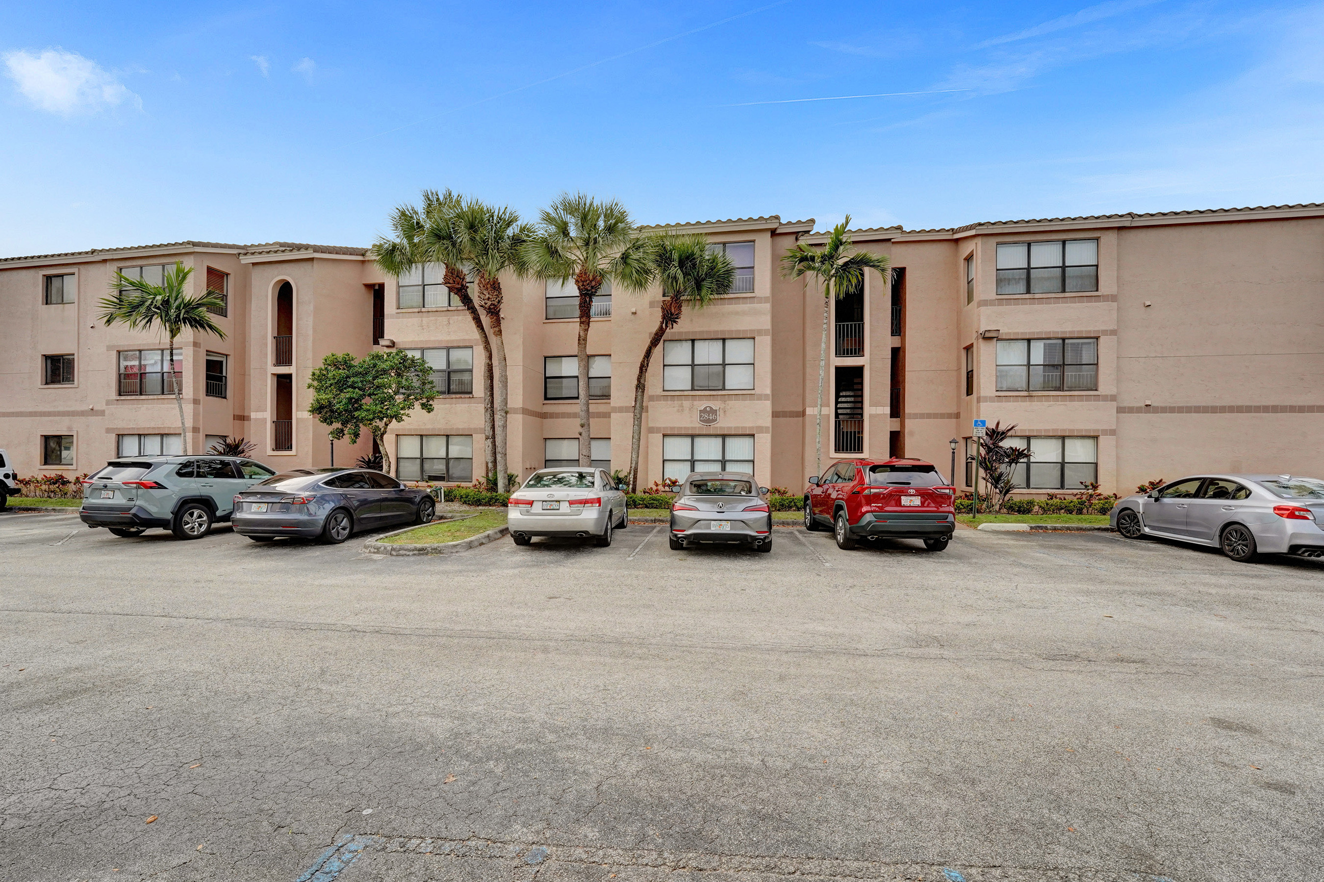 2846 South University Drive Apt 4102