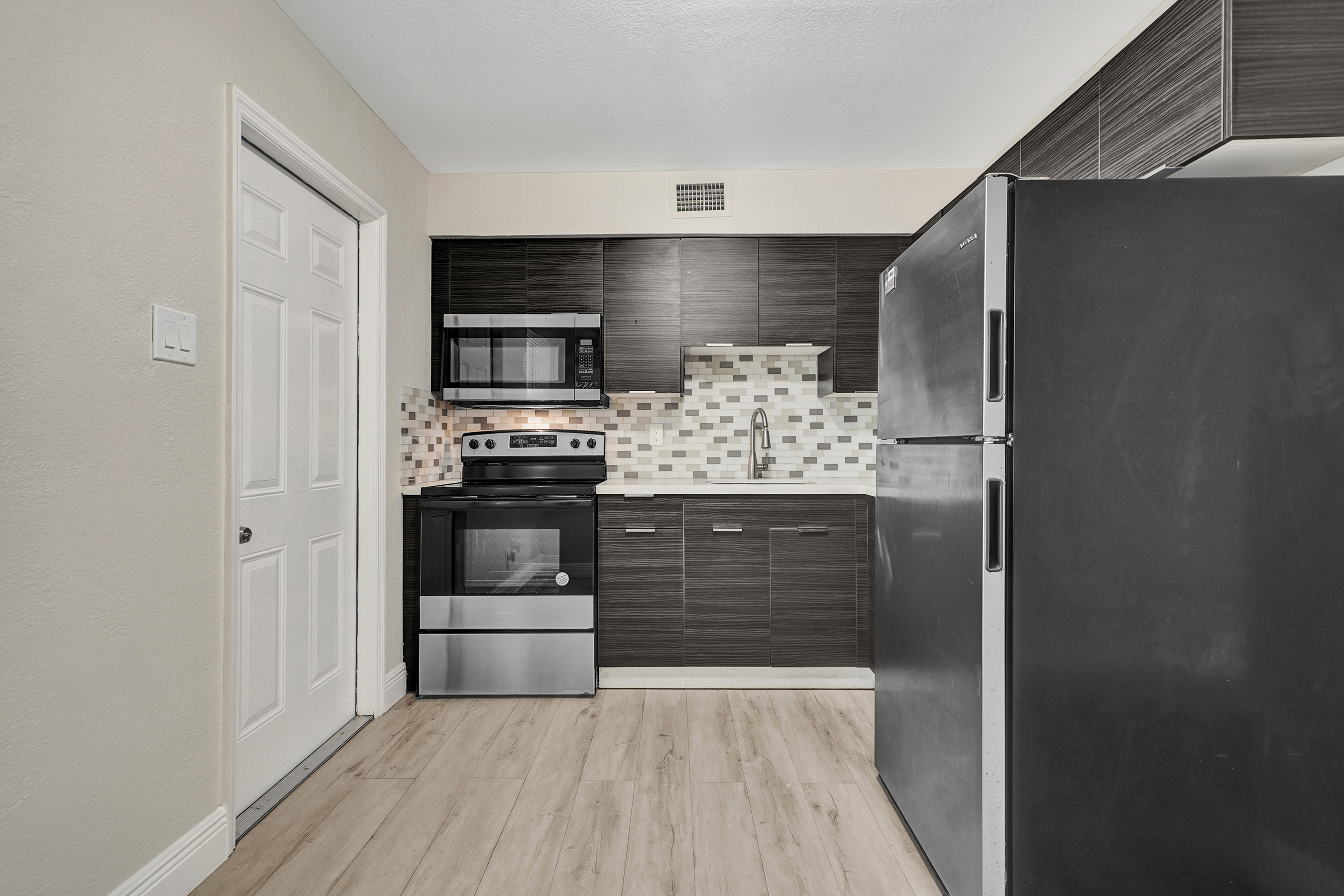 429 Northwest 9th Avenue - 1